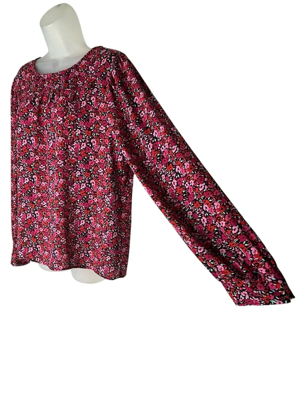 J CREW Factory Women L Pink Red Floral Flowers on Black Long Sleeve Blouse Top.